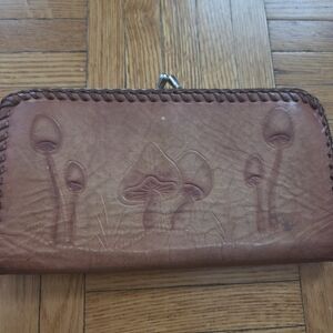 Vintage 1970s Brown Leather Wallet with Mushroom Design | Genuine Leather | 🇨🇦